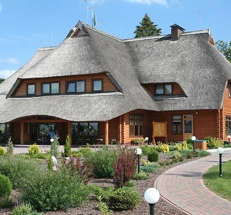 Hotel Vonadzini à Stāmeriena Extérieur photo