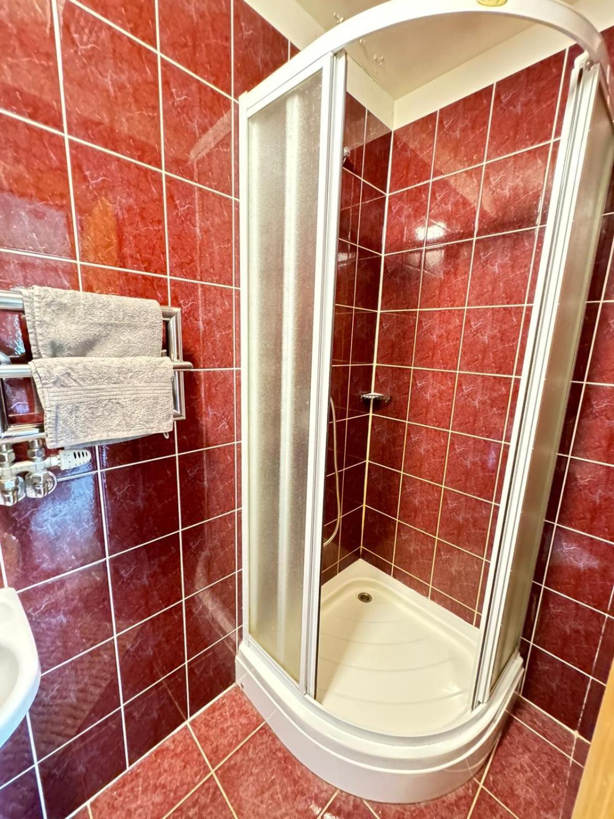 Hotel Vonadzini à Stāmeriena Extérieur photo