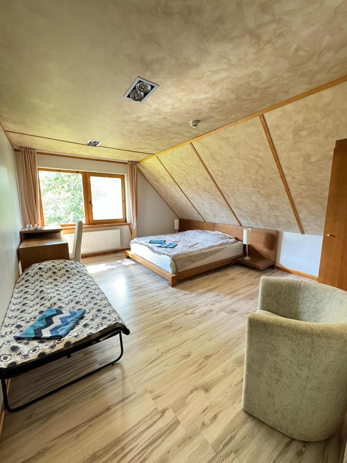 Hotel Vonadzini à Stāmeriena Extérieur photo