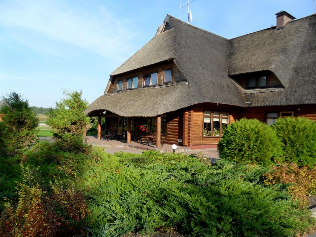 Hotel Vonadzini à Stāmeriena Extérieur photo